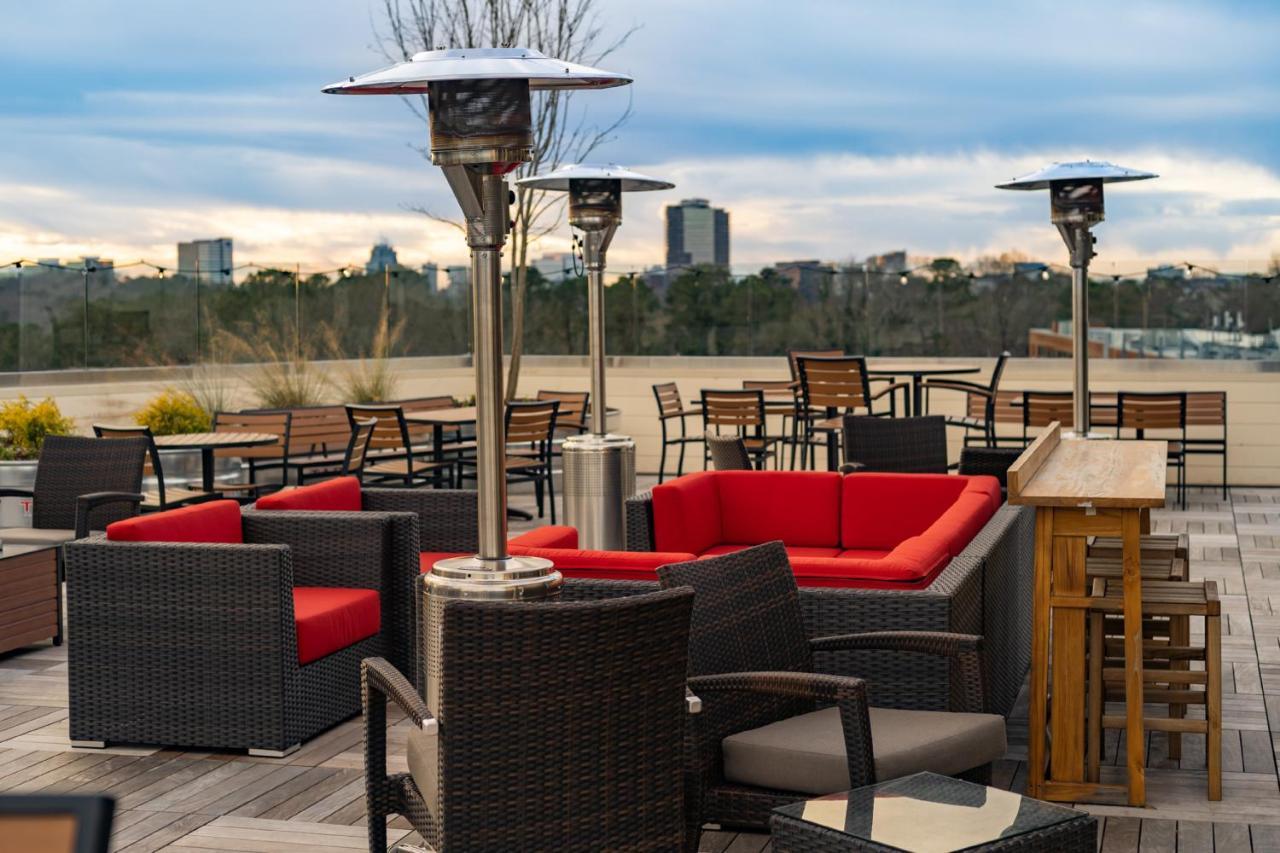 Courtyard By Marriott Atlanta Dunwoody Hotell Exteriör bild