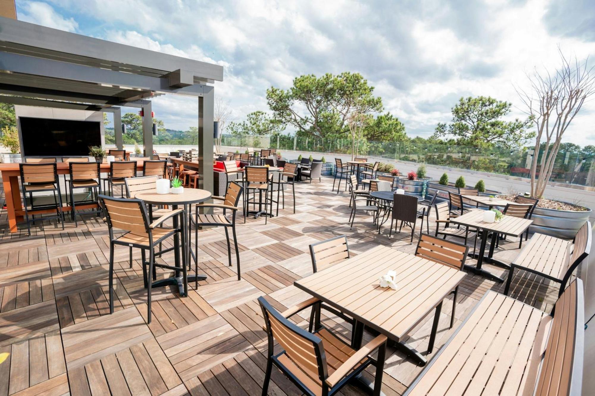 Courtyard By Marriott Atlanta Dunwoody Hotell Exteriör bild