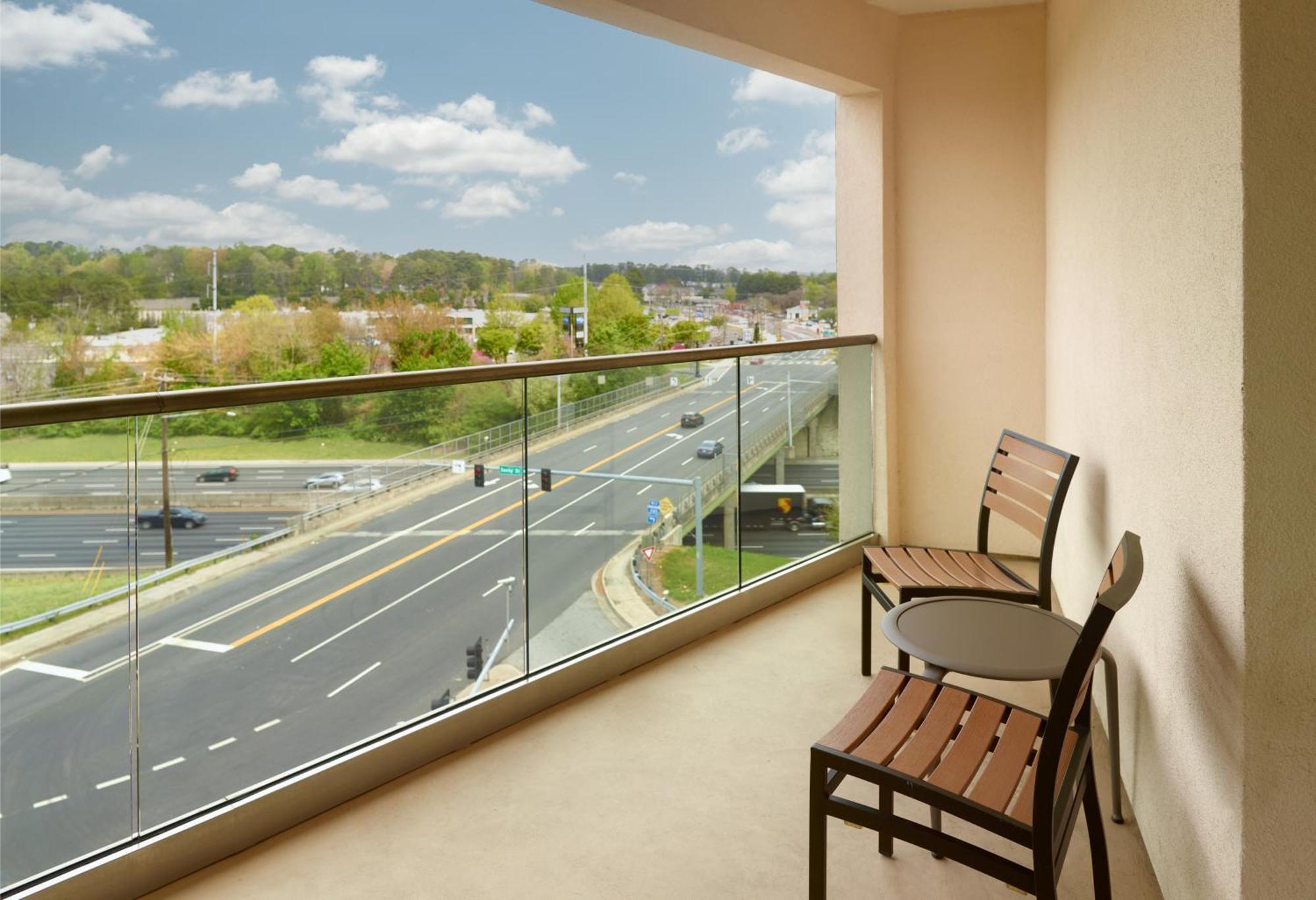 Courtyard By Marriott Atlanta Dunwoody Hotell Exteriör bild